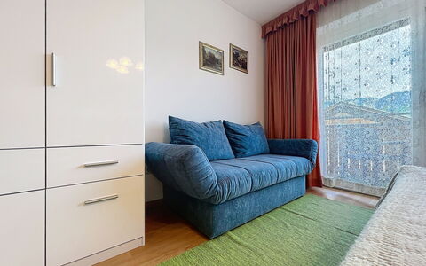 Bergblick: Interior Design, Flooring, Fussboden, Holz, Zimmer, Möbel, Decke, Wohnung, Bett, Schlafzimmer