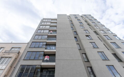 Pier: Daytime, Gebäude, Stadtgebiet, Metropolitan Area, Stadt, Wohnung, Fassade, Geschäftshaus, Eigentumswohnung