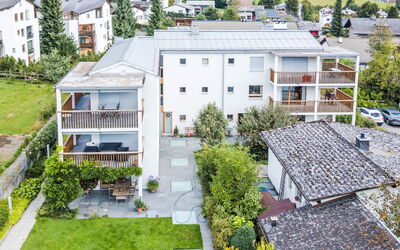 Flims 800: Wohngebiet, Nachbarschaft, Wohnung, Urban Design, Menschliche Siedlung, Garten, Eigentumswohnung, Landscaping, Estate, Garten