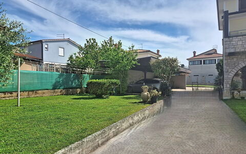 Srećko: Wohnung, Balkon, Küste, Hotel, Resort, Strandresort, Ferienort, Bucht, Penthouse