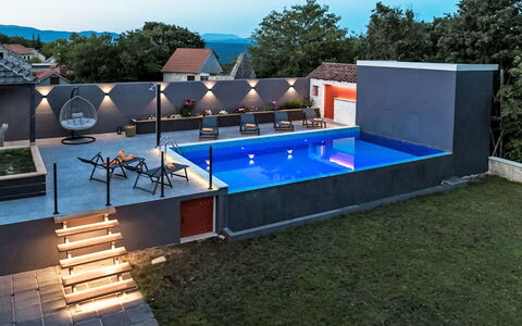 Anka: Wohnung, Balkon, Küste, Hotel, Resort, Strandresort, Ferienort, Bucht, Penthouse