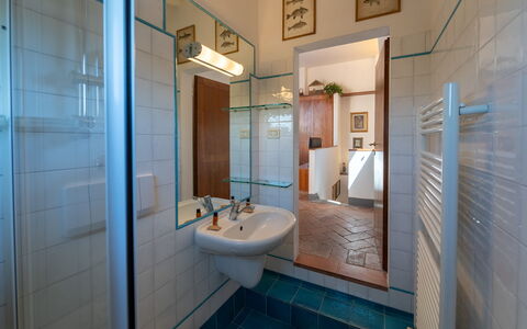 Casa dello Scrittore: Flooring, Interior Design, Fussboden, Armatur, Decke, Badezimmer, Zimmer, Bad Sink, Installation, Zapfhahn