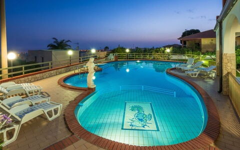 Villa Sole Mare: Resort, Schwimmbad, Hotel, Eco Hotel, Villa, Ferienort