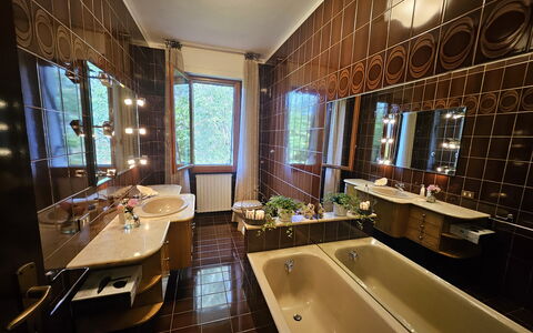 Alle Gardenie: Flooring, Armatur, Interior Design, Fussboden, Bad Sink, Badezimmer, Zapfhahn, Installation, Sinken, Decke