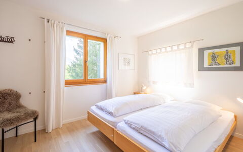 Casa Alva: Möbel, Gartenmöbel, Tabelle, Interior Design, Stuhl, Tisch Im Freien, Küche & Esszimmer Tisch, Schatten, Blumentopf, Zimmerpflanze