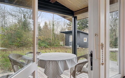 Naema - 1Km from the Sea: Estate, Schatten, Auffahrt, Bauernhaus