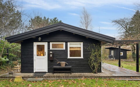 Naema - 1Km from the Sea: Estate, Schatten, Auffahrt, Bauernhaus