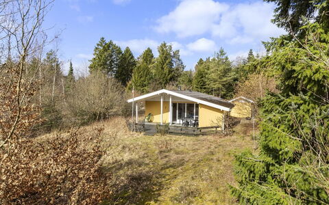 Ursula - 7Km from the Sea: Möbel, Meer, Stuhl, Schatten, Balkon, Gartenmöbel, Eco Hotel, Küste, Deck, Holzbeize