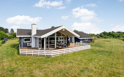 Adelinde - 300M from the Sea