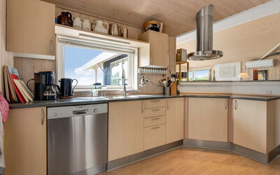 Adelinde - 300M from the Sea