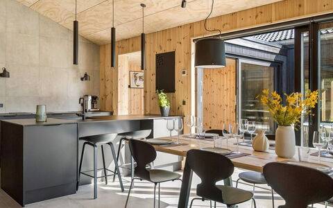 Ania - 500M from the Sea: Möbel, Küche, Interior Design, Countertop, Flooring, Stuhl, Holz, Küche & Esszimmer Tisch, Light Fixture, Decke