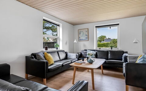 Ulv - from the Sea: Interior Design, Holz, Flooring, Couch, Decke, Fussboden, Wohnzimmer, Möbel, Holzboden, Zuhause