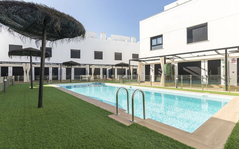 Playa Cruz: Möbel, Schlafzimmer, Bett, Fussboden, Bedding, Wohnung, Interior Design, Flooring, Bettdecke, Bettrahmen