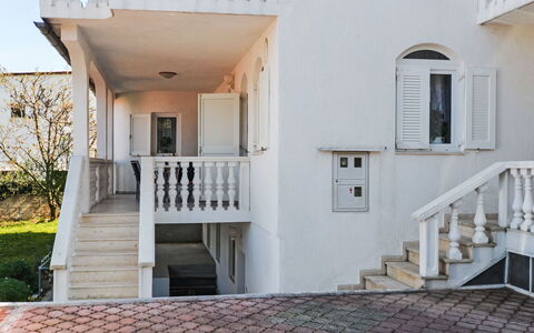 Trogir Slatine 170: Gras, Haus, Ländliches Gebiet, Hütte, Dach, Zuhause, Landschaft, Einfach, Grundstueck
