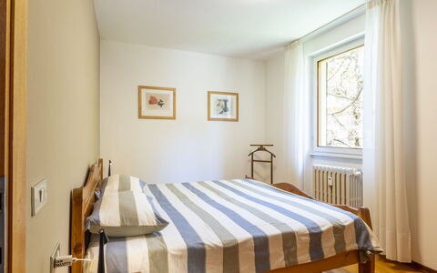 Il Bassotto: Gras, Haus, Ländliches Gebiet, Hütte, Dach, Zuhause, Landschaft, Einfach, Grundstueck