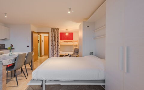 Ciasina Alpina: Möbel, Interior Design, Fussboden, Flooring, Decke, Schlafzimmer, Bett, Zimmer, Wohnung, Bedding