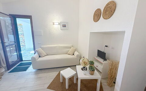 Porto Luna 1: Möbel, Interior Design, Flooring, Fussboden, Couch, Holz, Zimmer, Wohnzimmer, Decke, Textil