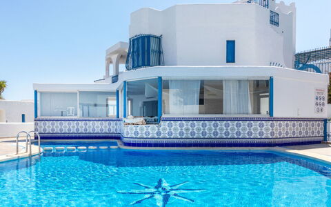 Perla Blanca i: Schwimmbad, Wohngebiet, Urban Design, Menschliche Siedlung, Zuhause, Estate, Wohnung, Resort, Eigentumswohnung, Hazienda