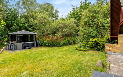 Kaija - from the Sea: Strauch, Garten, Grundstueck, Hütte, Ground, Rasen, Schatten, Hinterhof, Landscaping, Garten