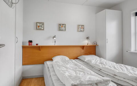 Enwald - 100M from the Sea: Bett, Schlafzimmer, Wand, Bettdecke, Interior Design, Bedding, Flooring, Fussboden, Möbel, Decke