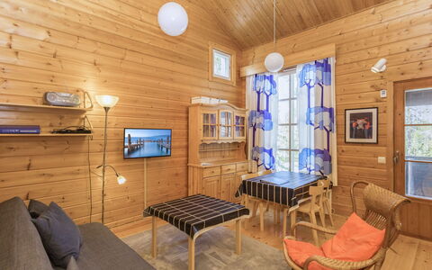 Veramukka B1: Holz, Decke, Interior Design, Flooring, Zuhause, Fussboden, Hütte, Zimmer, Blockhaus, Holzbeize
