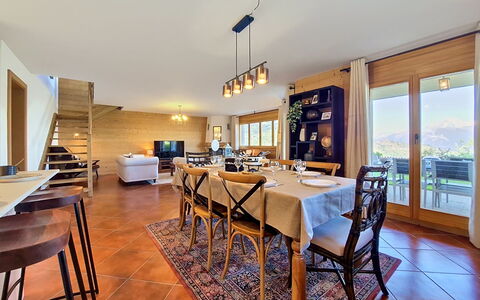 Myosotis Est: Schwimmbad, Resort, Wohnung, Estate, Hazienda, Hotel, Villa, Ferienort, Villa