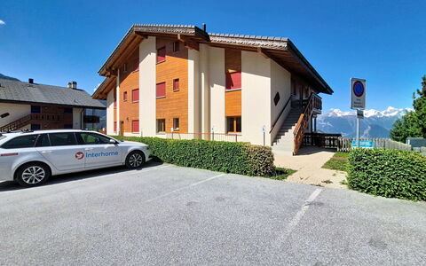 Myosotis Est: Schwimmbad, Resort, Wohnung, Estate, Hazienda, Hotel, Villa, Ferienort, Villa