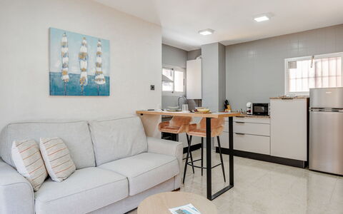 Cristina: Schwimmbad, Ferienort, Eco Hotel, Resort, Villa