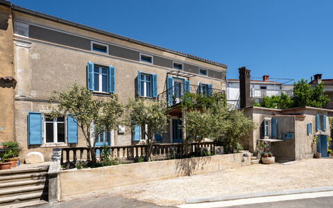 Lemon: Schwimmbad, Ferienort, Eco Hotel, Resort, Villa