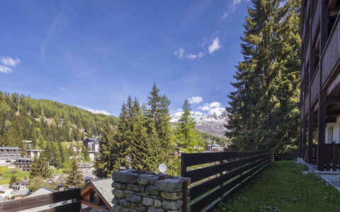 Martini Garden Studio: Schwimmbad, Ferienort, Eco Hotel, Resort, Villa
