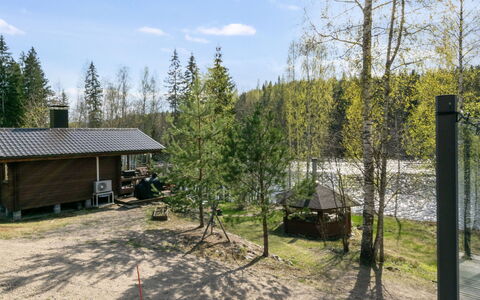 Villa Kaidanjylhä: Baum, Bank, Hütte, Ländliches Gebiet, See, Reflexion, Reservoir, Teich