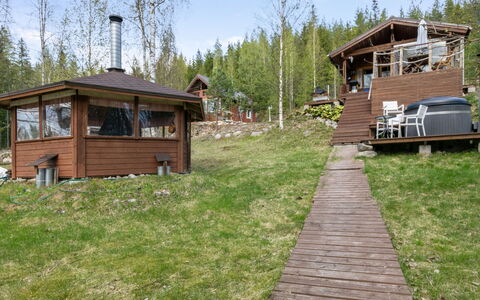 Villa Kaidanjylhä: Baum, Bank, Hütte, Ländliches Gebiet, See, Reflexion, Reservoir, Teich