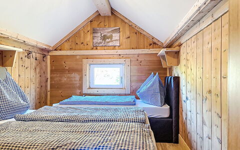 Zeffereralm: Holz, Zuhause, Hartholz, Holzbeize, Hütte, Blockhaus, Schlafzimmer, Planke, Holz, Bett