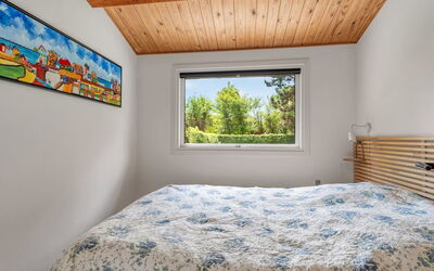 Maris - 200M from the Sea