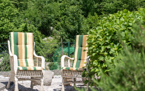 Romana: Möbel, Gartenmöbel, Strauch, Stuhl, Garten, Ground, Wicker, Rasen, Schatten, Landscaping