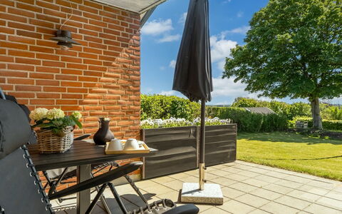 Gorica - 200M to the Fjord: Möbel, Gartenmöbel, Stuhl, Tabelle, Tisch Im Freien, Küche & Esszimmer Tisch, Schatten, Garten, Kaffetisch, Holzbeize