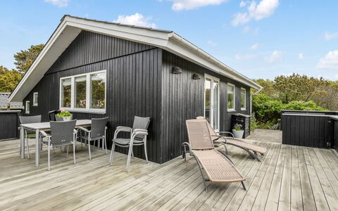Eila - 1Km from the Sea: Wohnung, Schwimmbad, Eigentumswohnung, Hotel, Resort, Ferienort, Freizeitzentrum