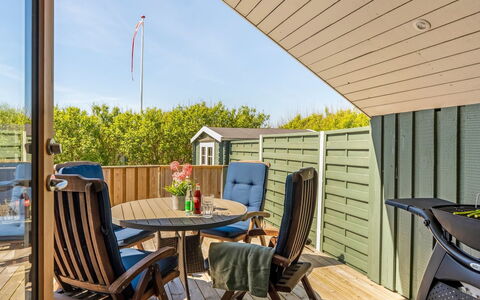 Greta - 300M from the Sea: Wohnung, Schwimmbad, Eigentumswohnung, Hotel, Resort, Ferienort, Freizeitzentrum