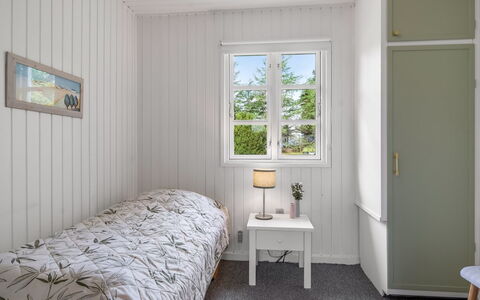 Arisa - from the Sea: Wand, Holz, Flooring, Interior Design, Fussboden, Schlafzimmer, Decke, Bett, Zuhause, Bettdecke