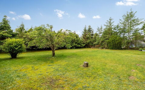 Arisa - from the Sea: Himmel, Blau, Gras, Baum, Natürlichen Umgebung, Natur, Vegetation, Wiese, Natürliche Landschaft, Wolke