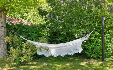 Daren - 235M from the Sea: Garten, Netz, Schatten, Natürliches Material, Hinterhof
