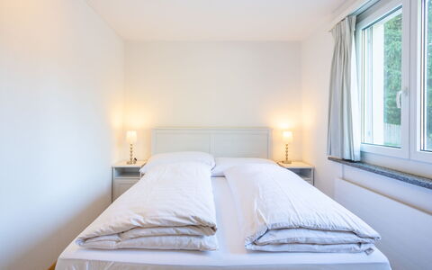 Cristallina A2: Interior Design, Bett, Schlafzimmer, Möbel, Decke, Beleuchtung, Zimmer, Bedding, Fussboden, Bettdecke