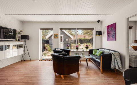 Heloise - 900M from the Sea: Interior Design, Flooring, Fussboden, Couch, Wand, Holzboden, Holz, Wohnzimmer, Möbel, Decke