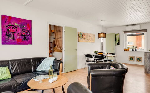 Heloise - 900M from the Sea: Interior Design, Möbel, Wand, Couch, Flooring, Fussboden, Holz, Decke, Wohnzimmer, Zimmer