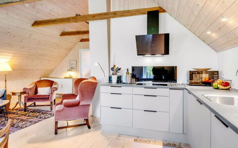Yorrick - 5Km from the Sea: Möbel, Interior Design, Holz, Flooring, Decke, Fussboden, Zuhause, Dachboden, Holzboden, Küche