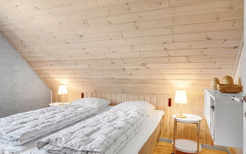 Yorrick - 5Km from the Sea: Interior Design, Holz, Flooring, Decke, Fussboden, Schlafzimmer, Bett, Möbel, Beleuchtung, Dachboden