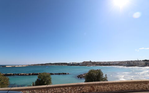 Casa Rachele a Otranto: Himmel, Blau, Wasservorräte, Wasser, Gewässer, Küste, Horizont, Küsten Und Ozeanische Forms, Meer, Wasserweg