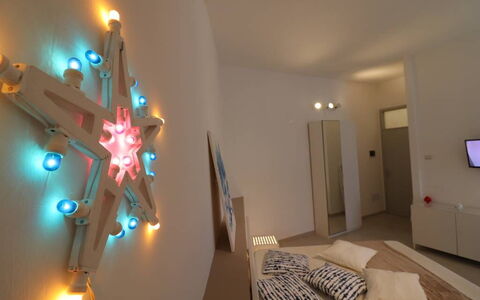 Casa Maya a Otranto: Interior Design, Decke, Flooring, Beleuchtung, Fussboden, Light Fixture, Zimmer, Formen, Wohnzimmer, Design