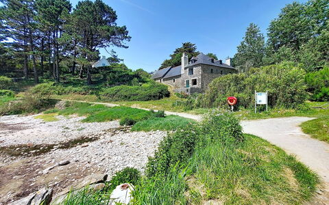 La Sardinerie de la Crique de Porsac'H: Interior Design, Wohnung, Balkon, Hartholz, Holzbeize, Holzboden, Geländer, Daylighting, Hotel, Penthouse