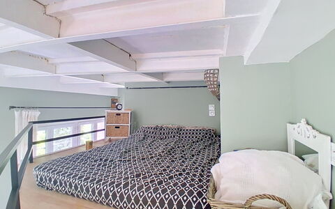 Le Moulin du Loup: Interior Design, Wohnung, Balkon, Hartholz, Holzbeize, Holzboden, Geländer, Daylighting, Hotel, Penthouse